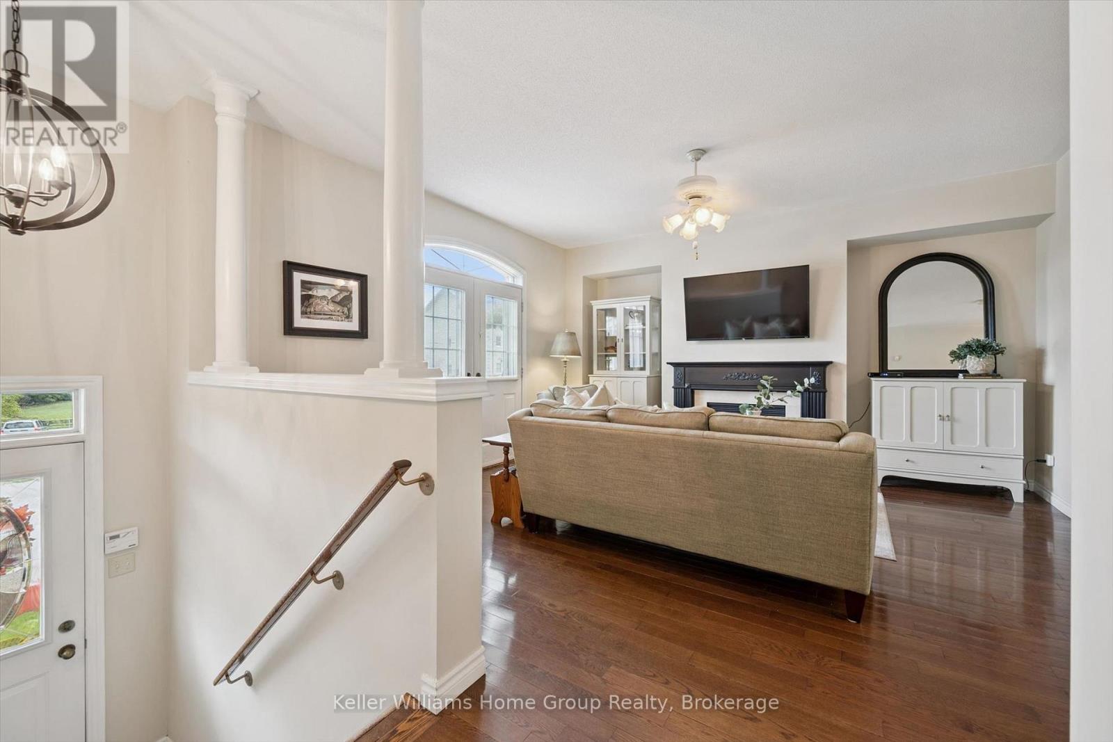 487 ST ANDREW STREET E - 5