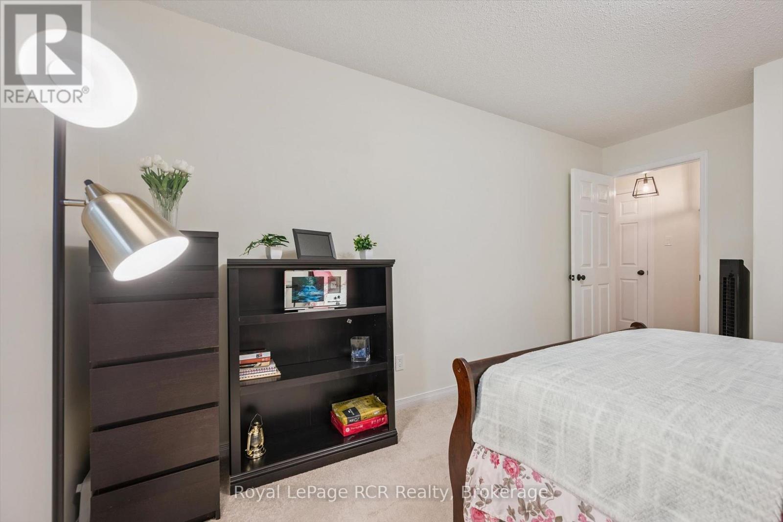 #205 440 DURHAM STREET W - 14