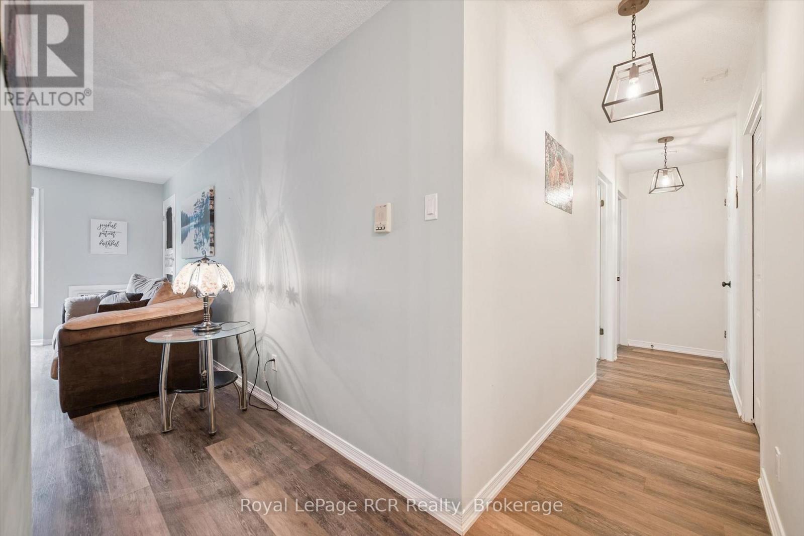 #205 440 DURHAM STREET W - 21