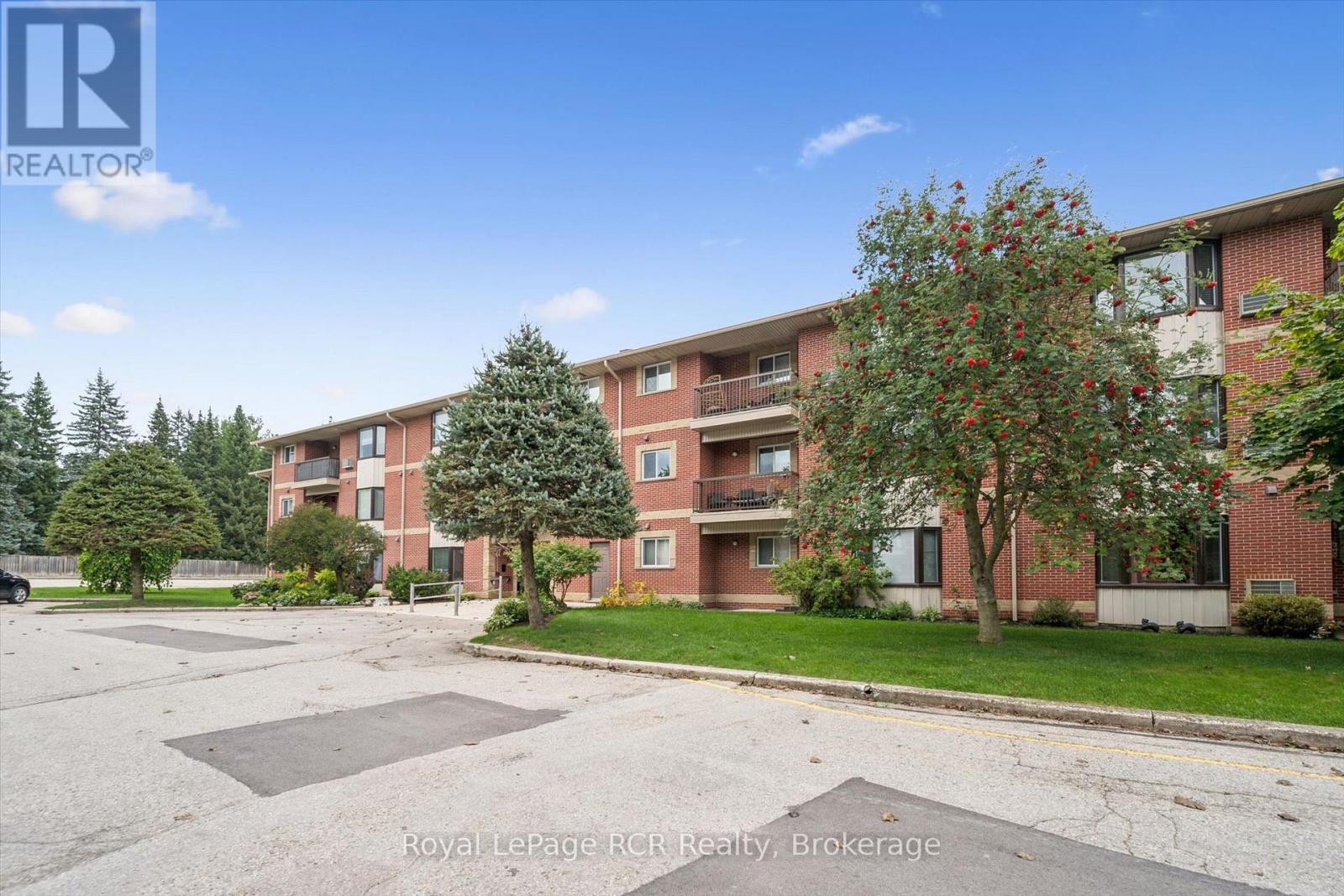 #205 440 DURHAM STREET W - Image 27
