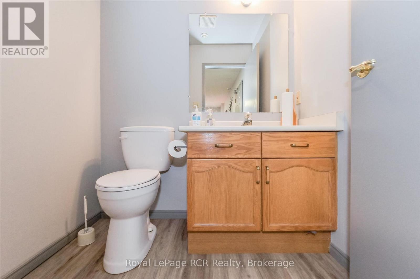 #205 440 DURHAM STREET W - Image 38