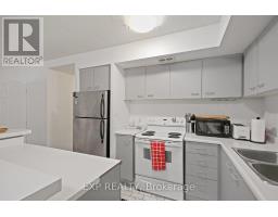 808 - 25 The Esplanade, Toronto, ON M5E1W5 Photo 8