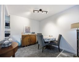 206 1555 Fir Street, White Rock, BC V4B4B6 Photo 9