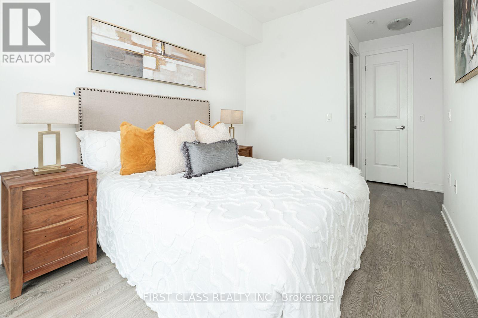 #605 4699 GLEN ERIN DRIVE - 15