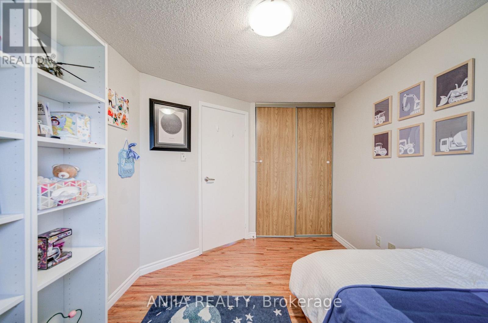 8 MARESFIELD DRIVE - Image 26