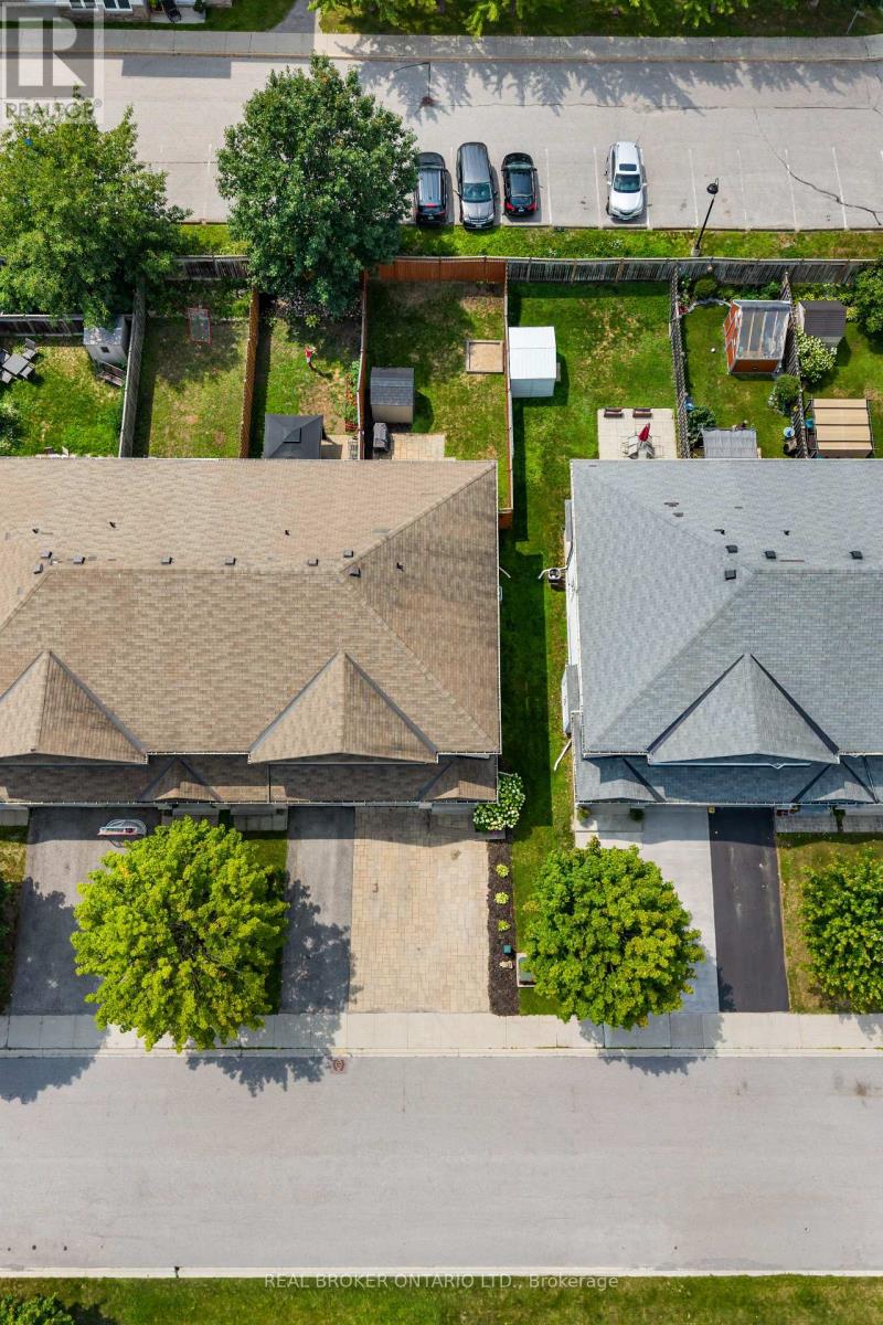 24 HACKBERRY TRAIL - 45
