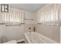 509 County Rd 34 West, Kingsville, ON N8M2X5 Photo 23