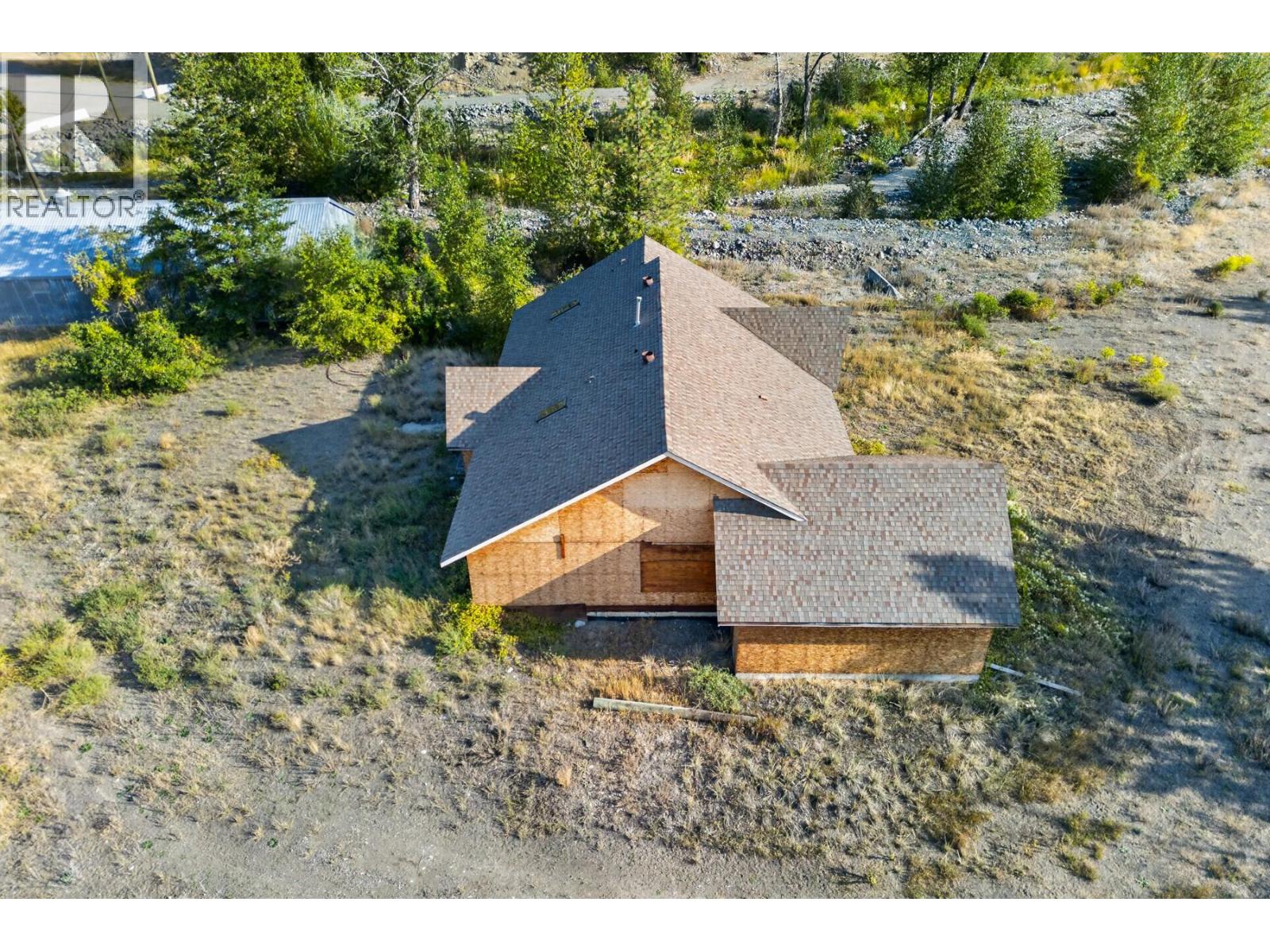 390 Marshall Road - 48