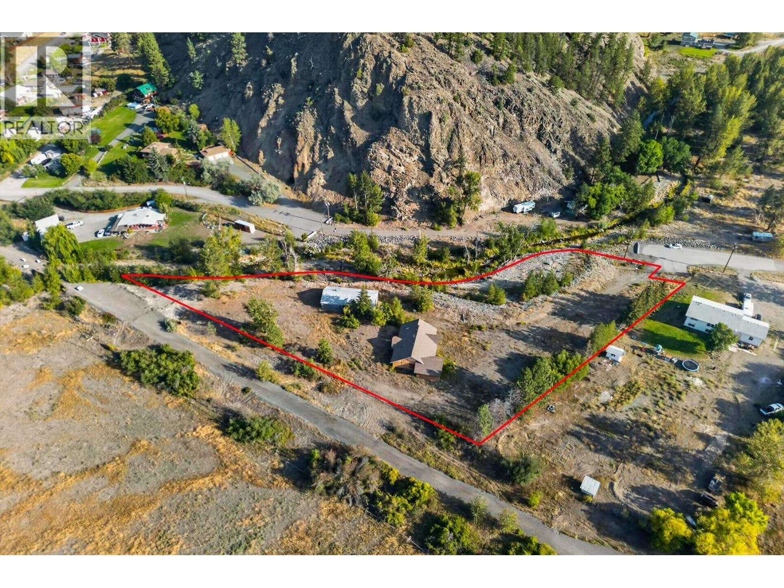 390 Marshall Road - 38