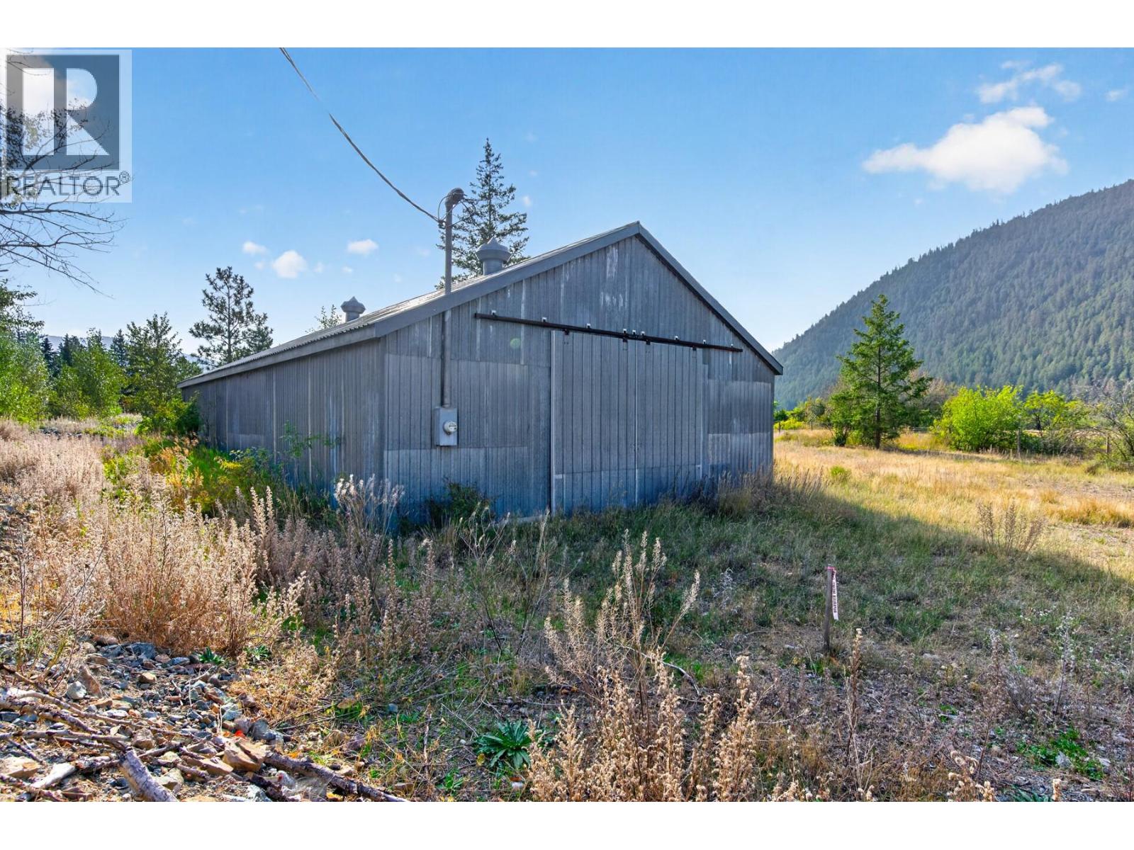 390 Marshall Road - 7