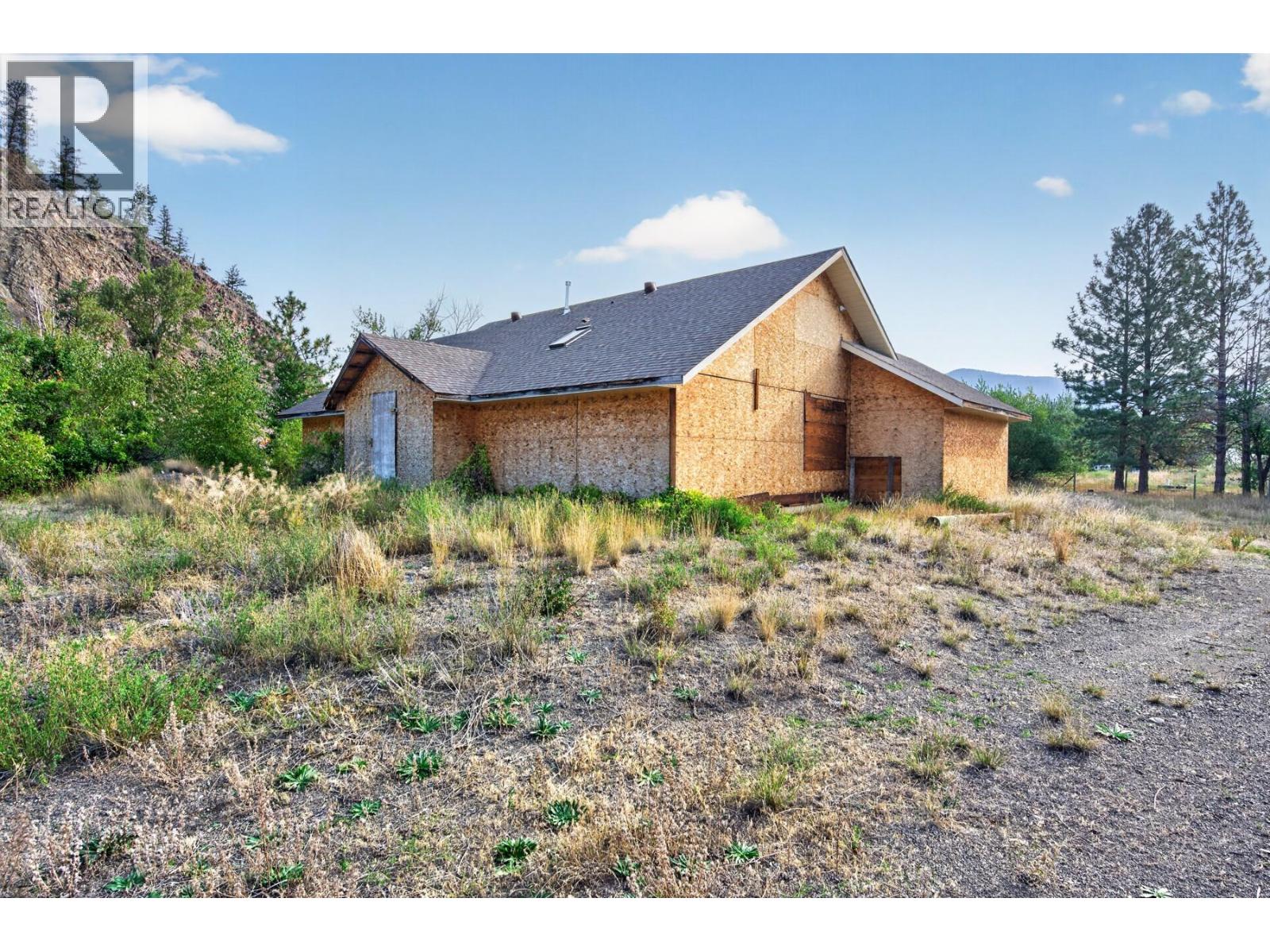 390 Marshall Road - 57