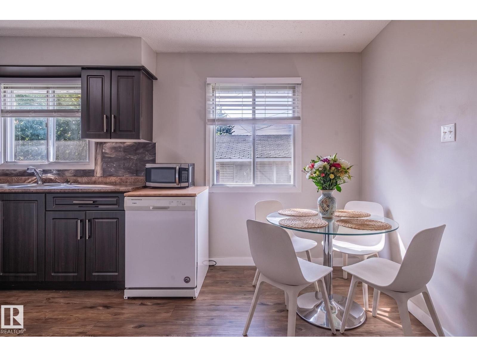 5207 103 AV NW - 20