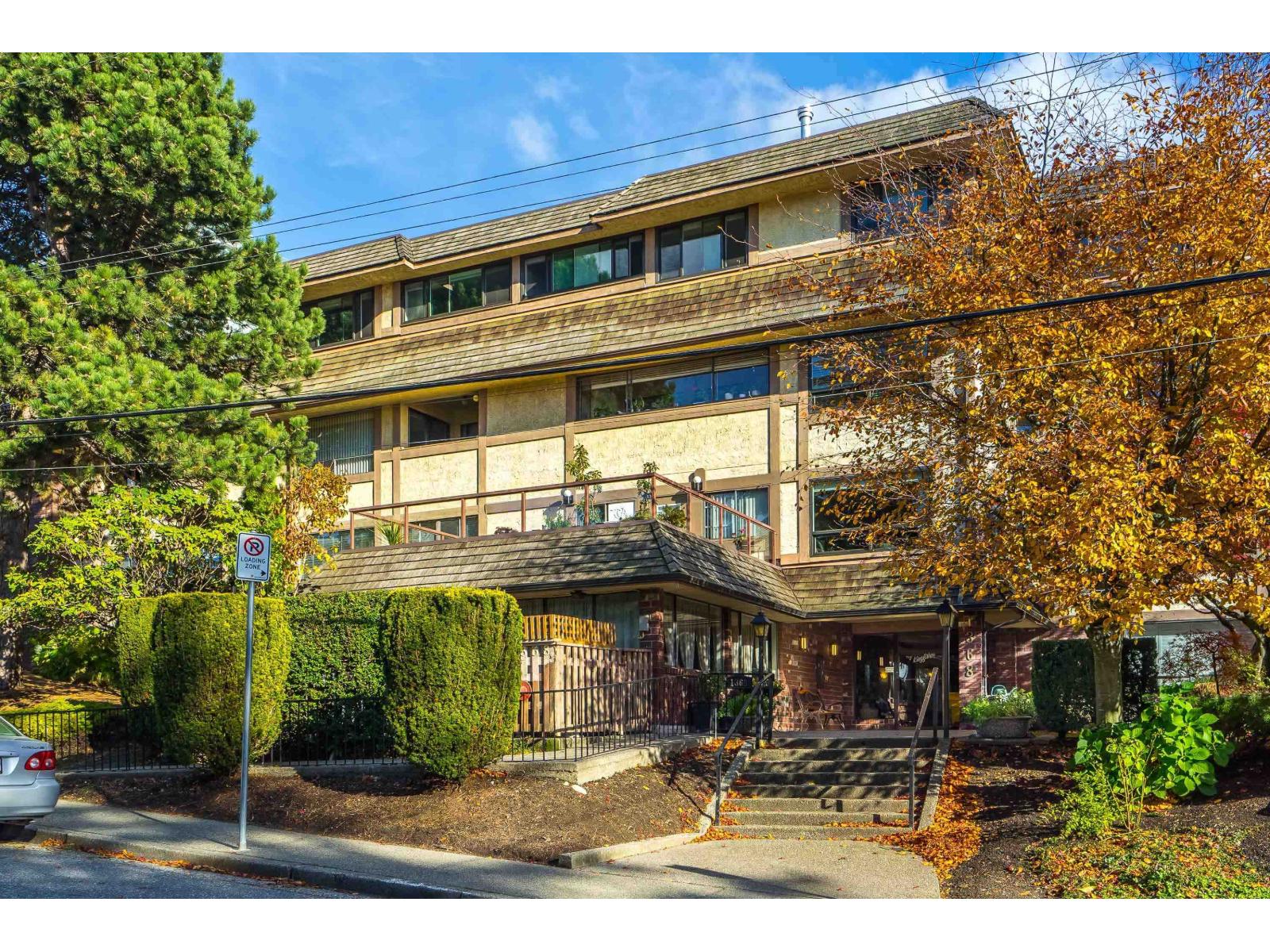 102 1368 FOSTER STREET, White Rock