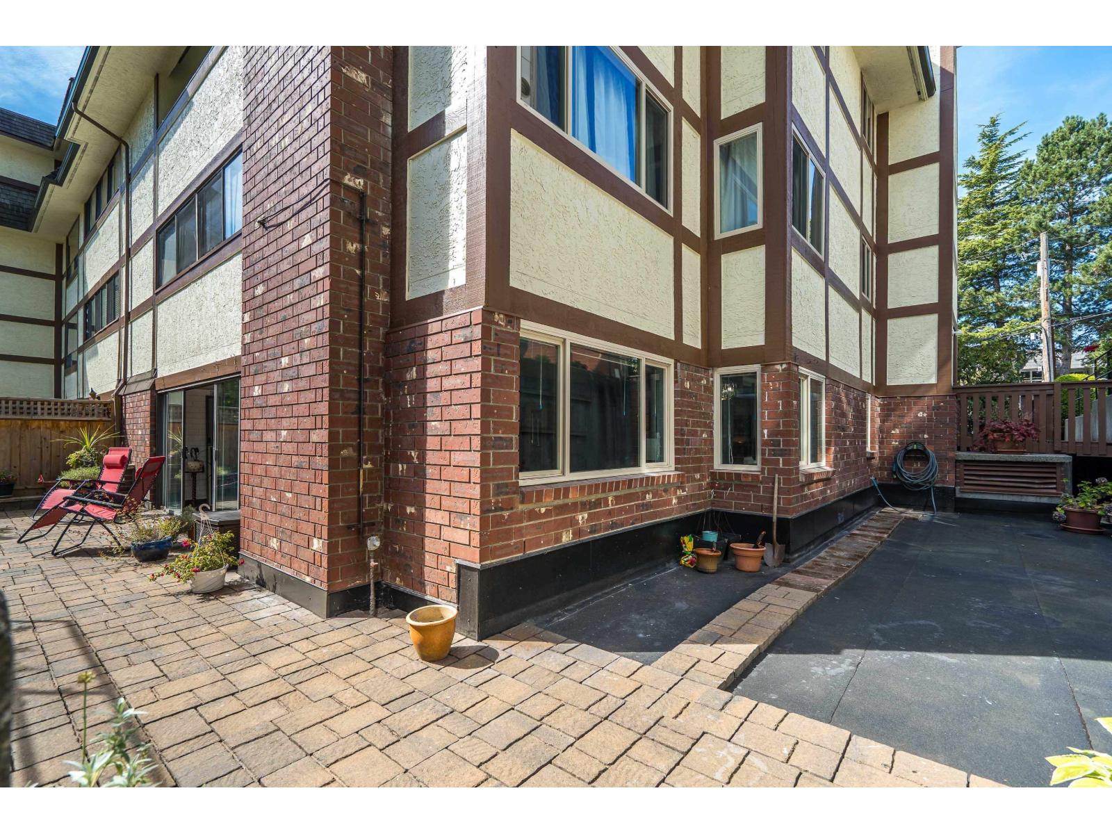 102 1368 FOSTER STREET, White Rock