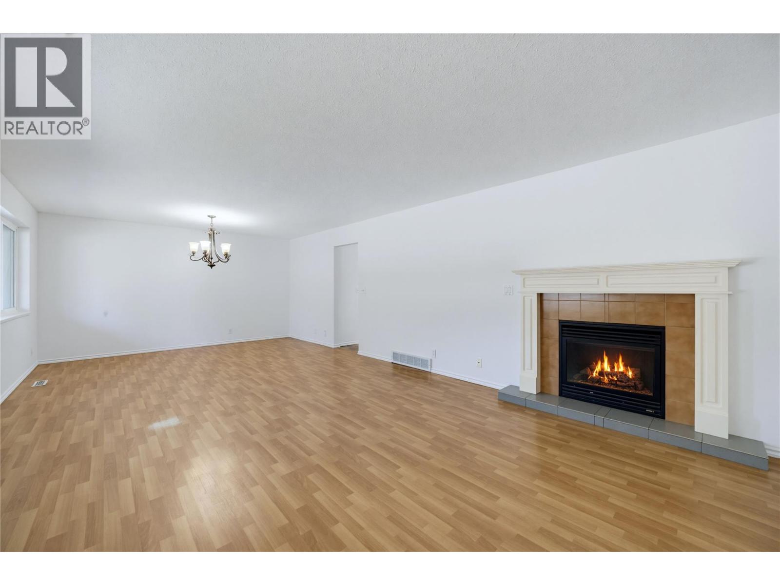 5080 70 Avenue NE, Salmon Arm