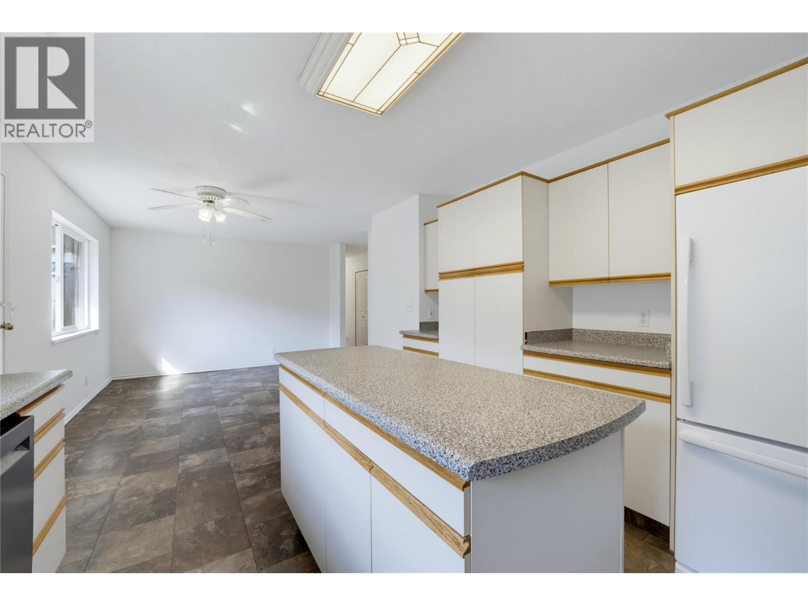 5080 70 Avenue NE, Salmon Arm