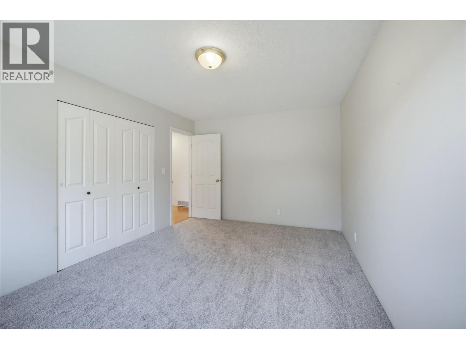5080 70 Avenue NE, Salmon Arm