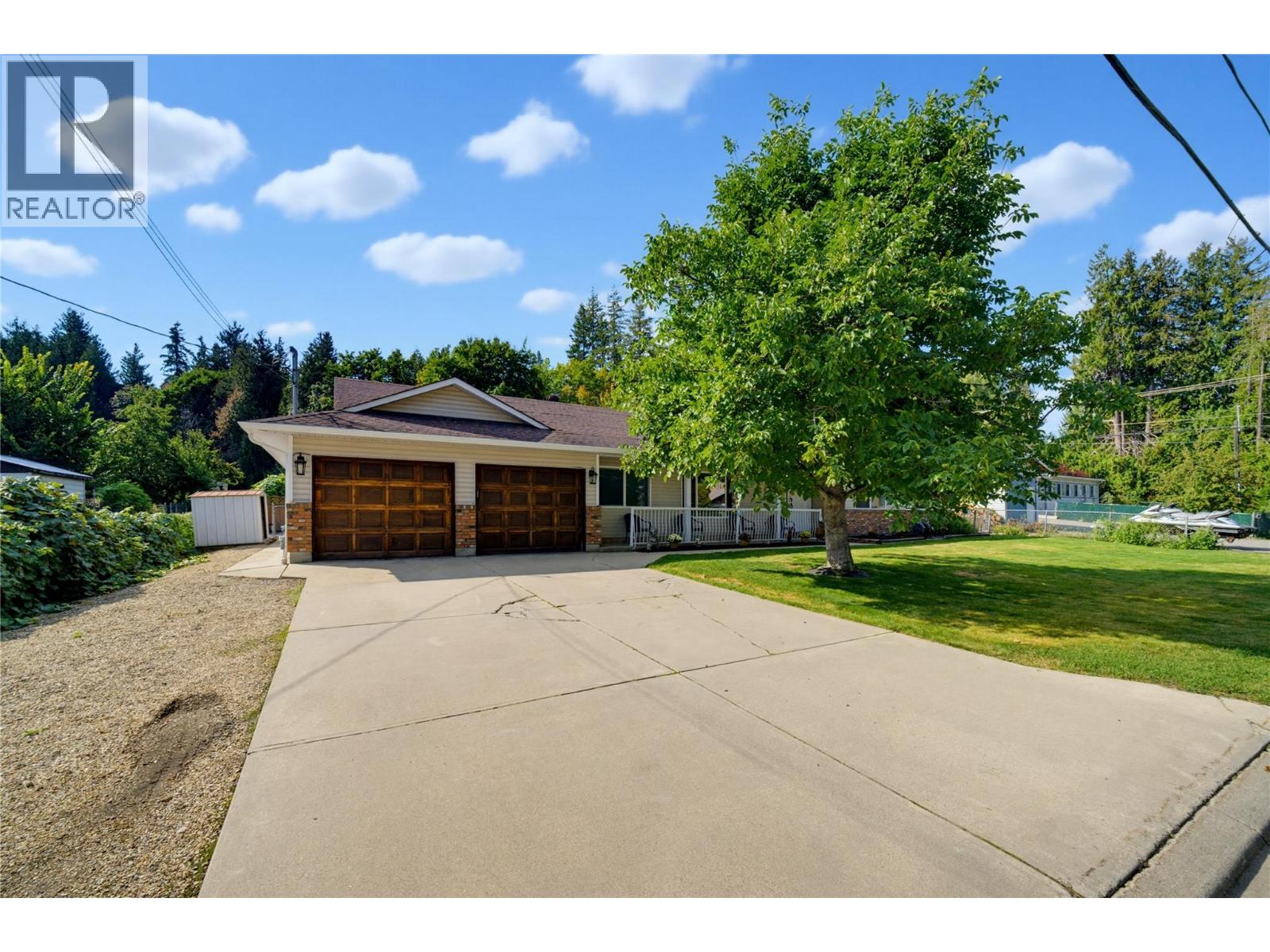 5080 70 Avenue NE, Salmon Arm
