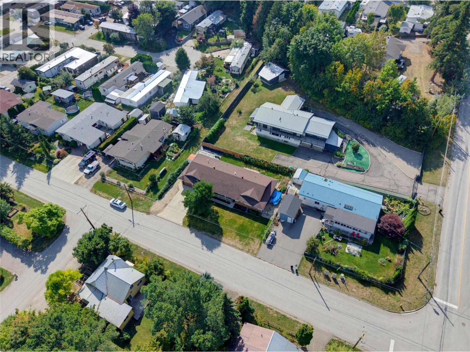 5080 70 Avenue NE, Salmon Arm