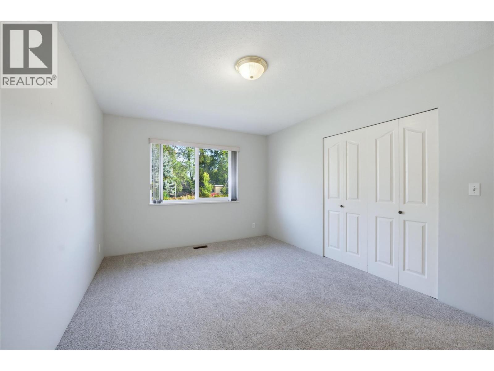5080 70 Avenue NE, Salmon Arm