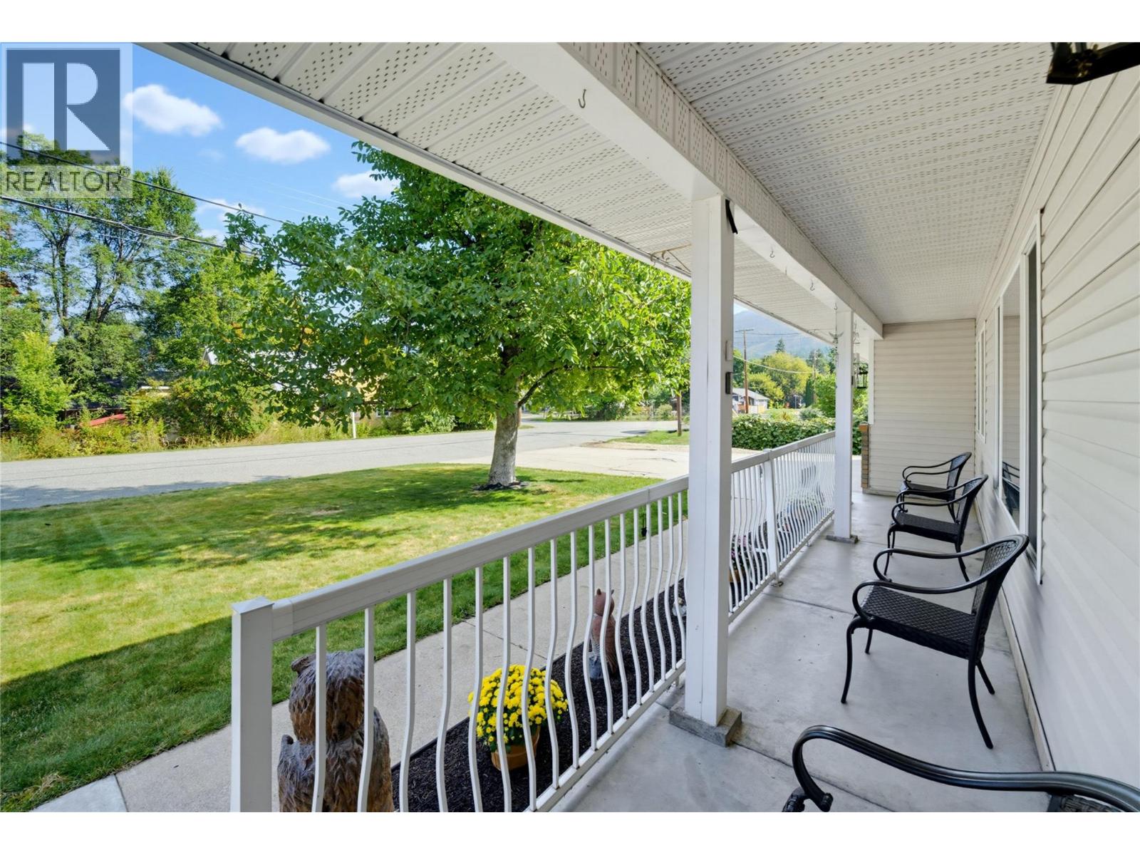 5080 70 Avenue NE, Salmon Arm