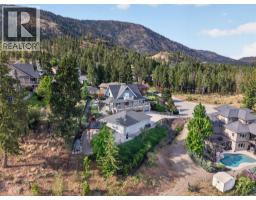 Foyer - 2478 Stone Grove Crescent, West Kelowna, BC V4T3A8 Photo 12