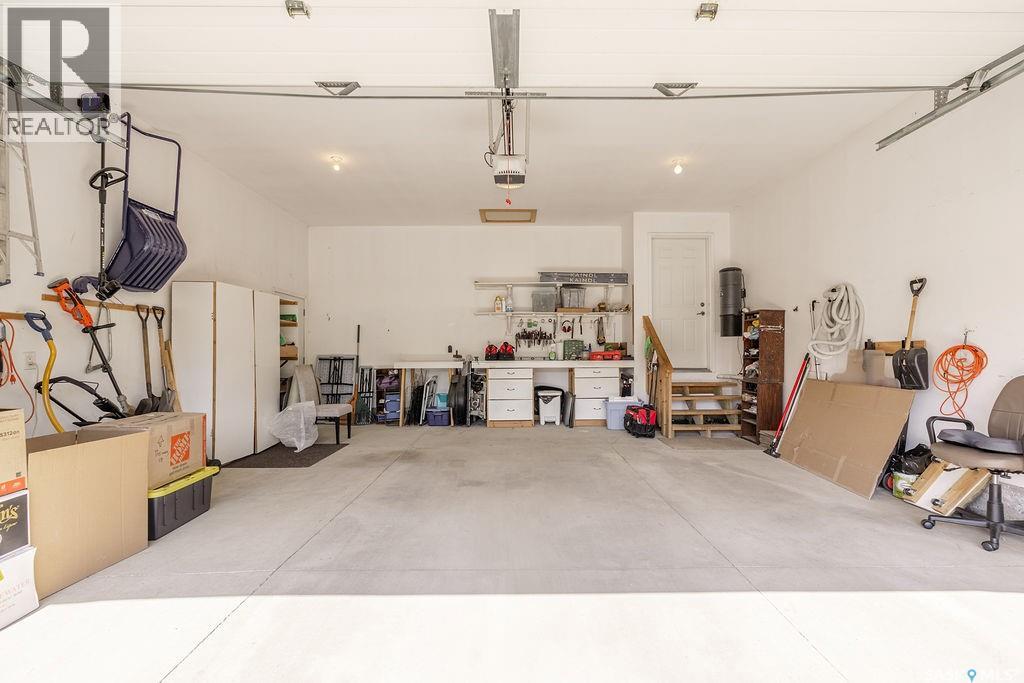519 Shepherd CRESCENT - 38