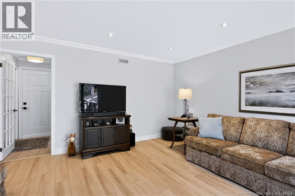10 Cullinan Avenue - Image 33