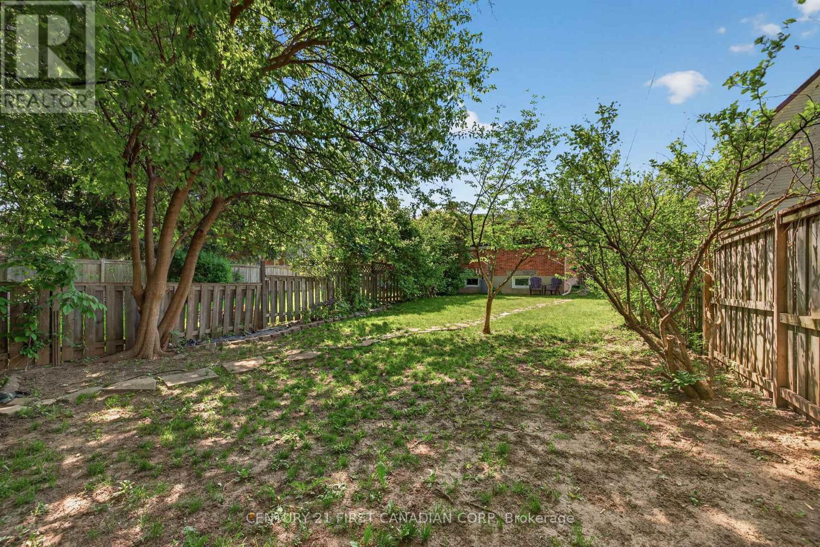 372 DIEPPE STREET - Image 33