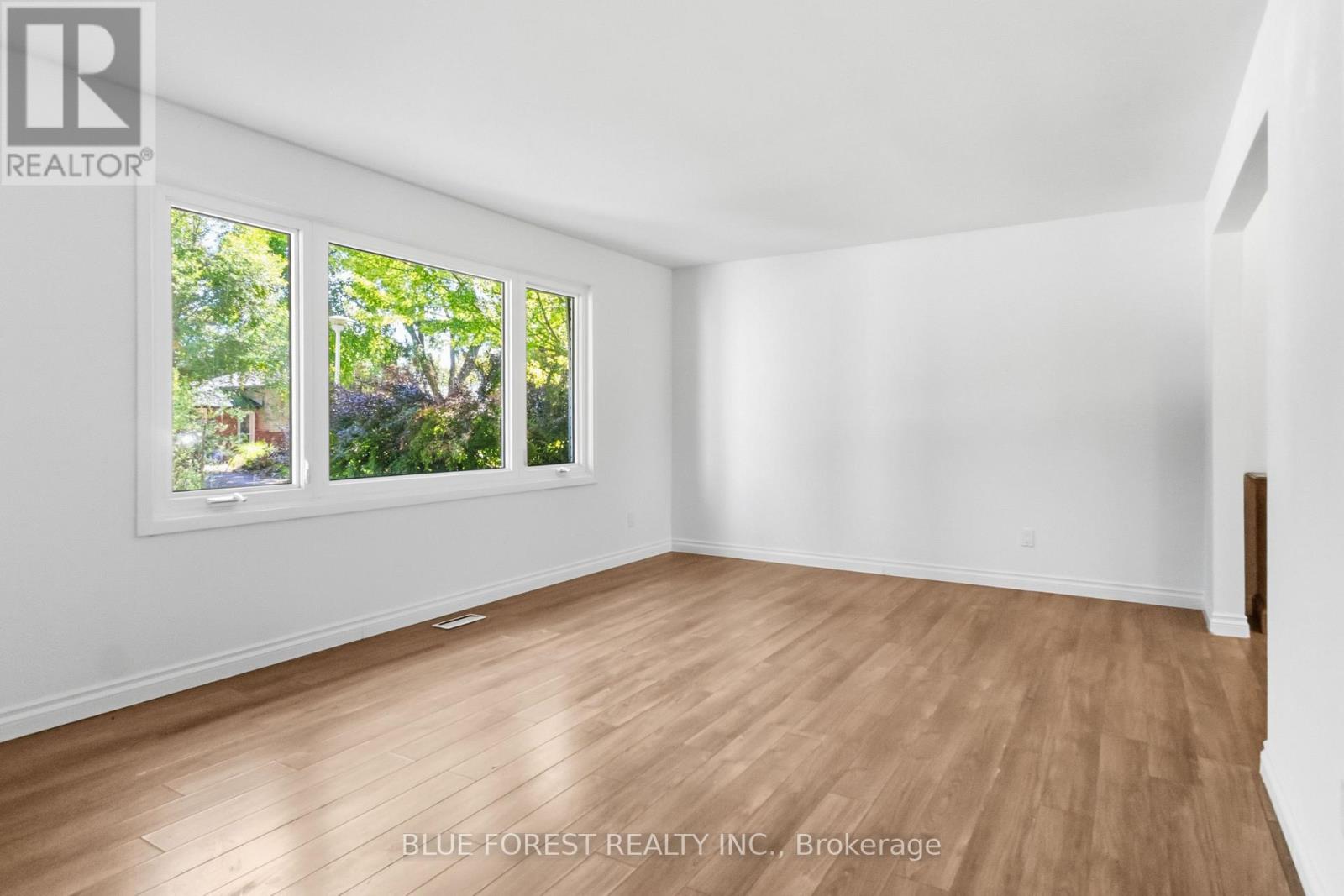 59 SCOTCHPINE CRESCENT - Image 7