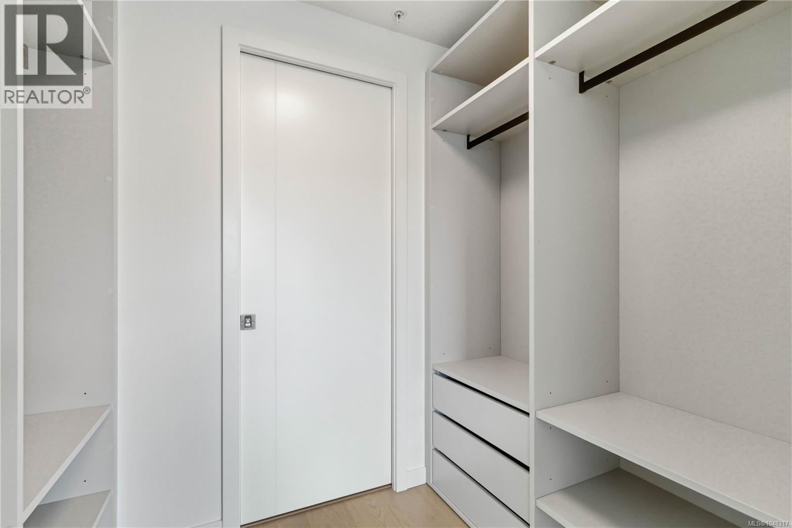 1013 2000 Hannington Road, Langford