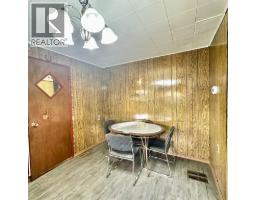 905 & 909 10th Street, Hylo, AB T0A1Z0 Photo 8