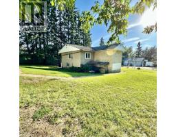 905 & 909 10th Street, Hylo, AB T0A1Z0 Photo 30
