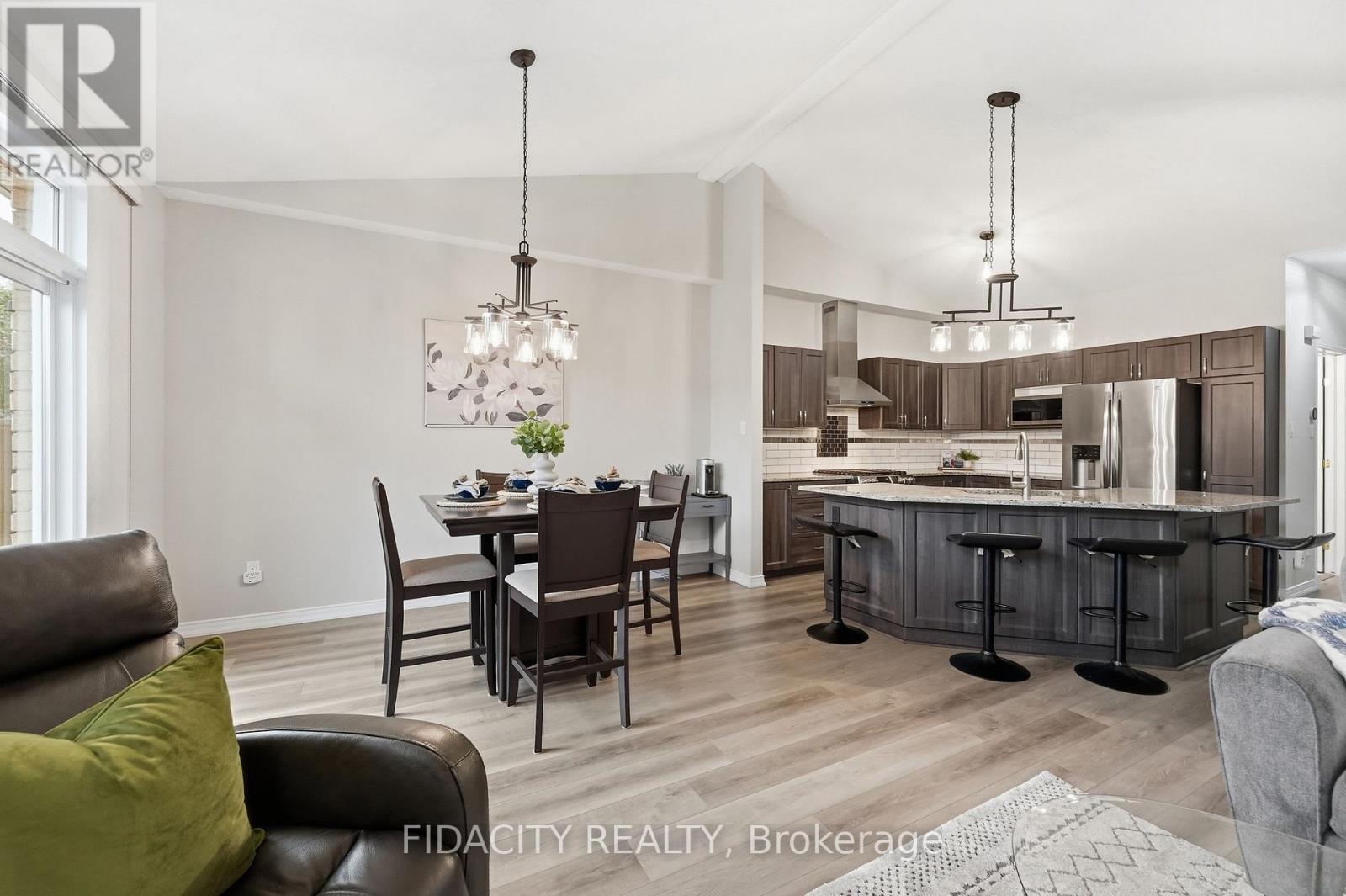925 BURWASH LANDING LANDING, Ottawa. Luxury613. By Peter Sagos - Image 19