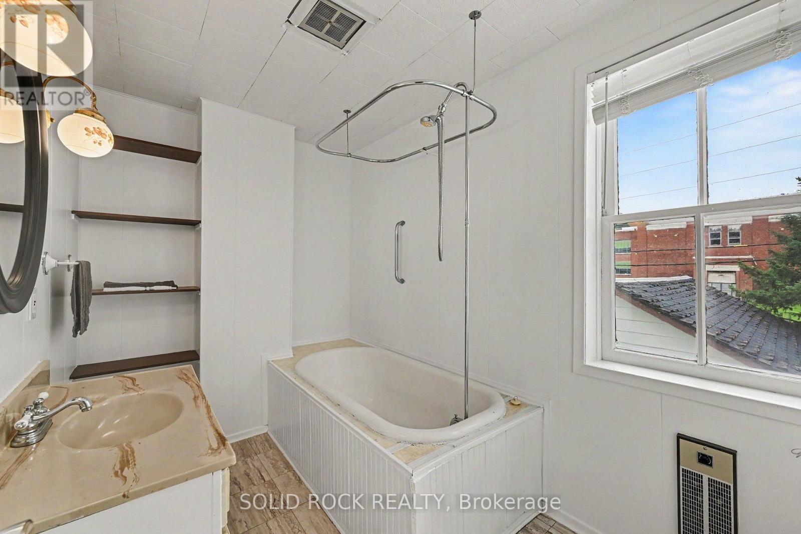 85 RENFREW AVENUE W - 15