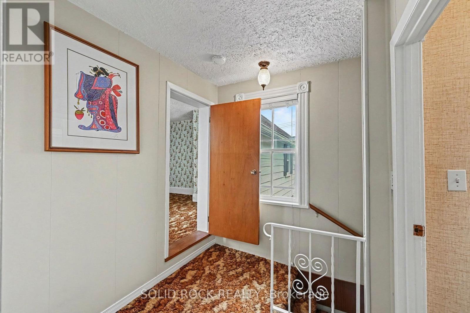 85 RENFREW AVENUE W - 16