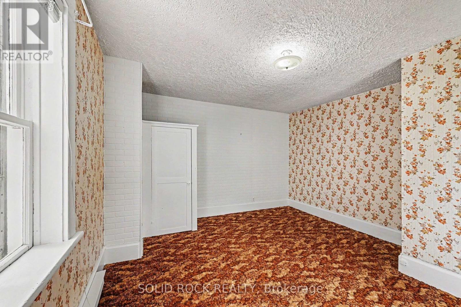 85 RENFREW AVENUE W - 19