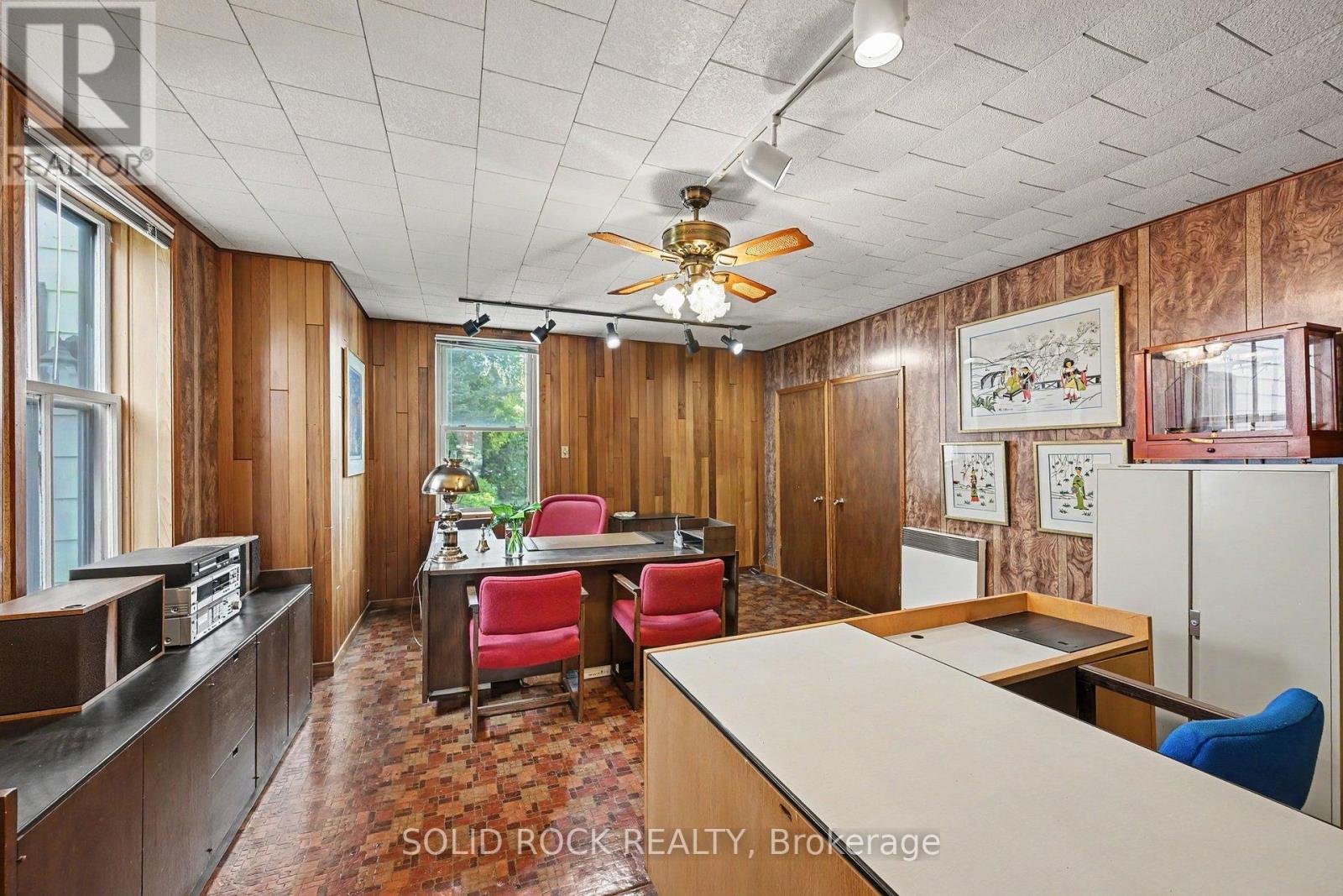 85 RENFREW AVENUE W - 26