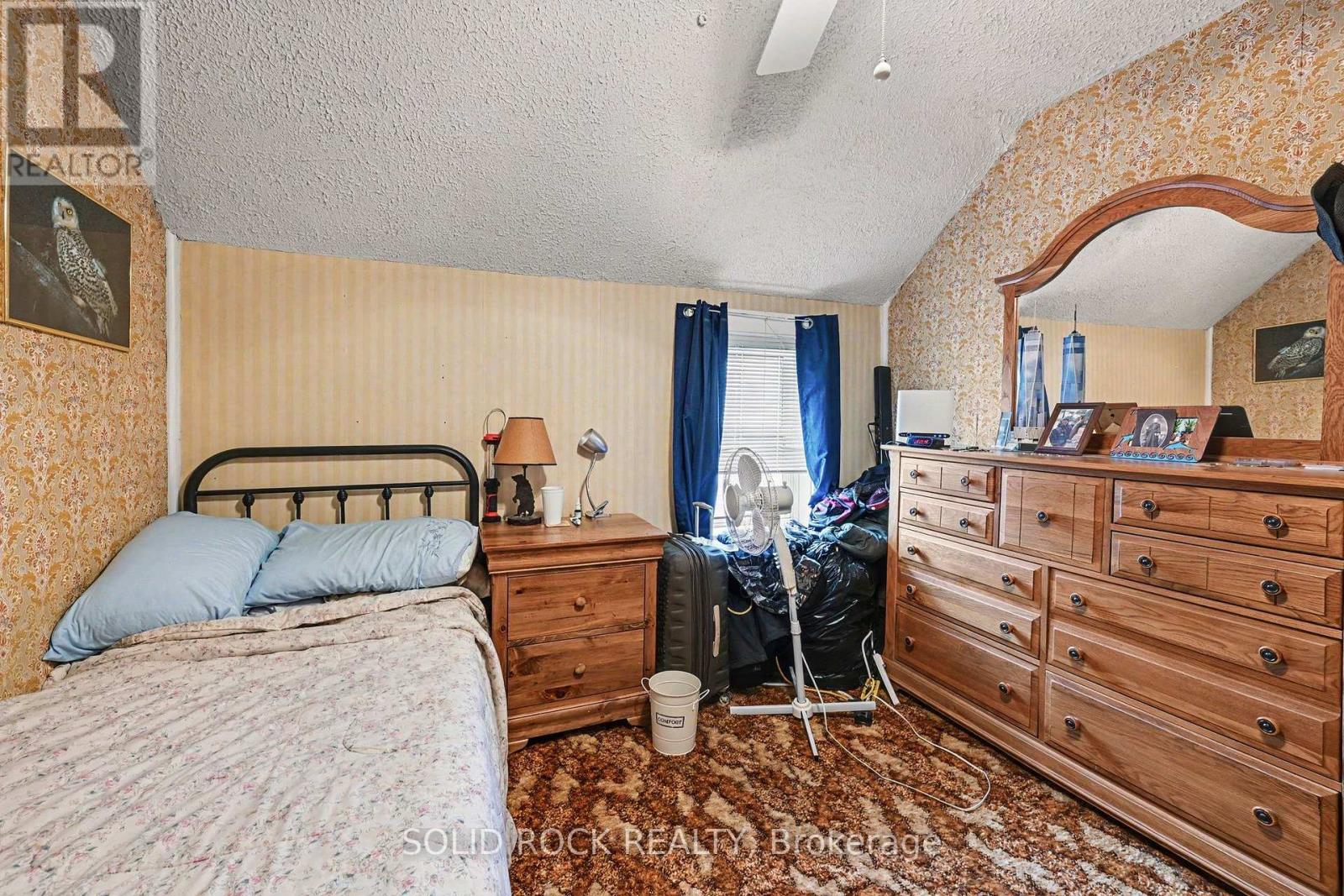 85 RENFREW AVENUE W - 28
