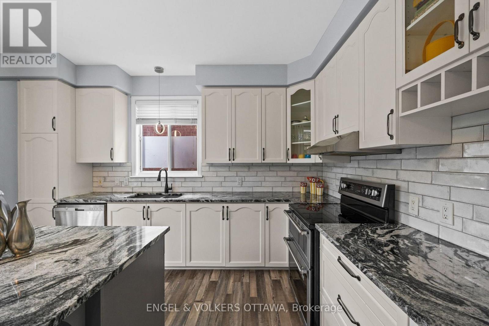 5 Bed, 4 Bath House for Sale in Ottawa – 1121 ROCKY HARBOUR CRESCENT, Ottawa – MLS# X13742462 - Image 10