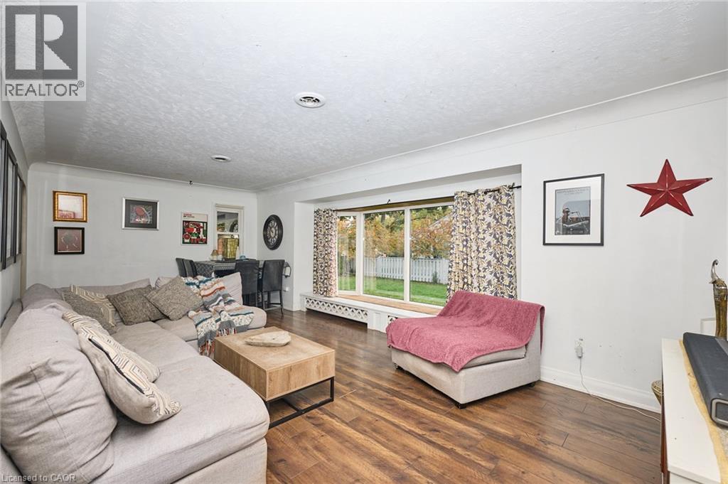 123 FAIRVIEW Avenue W - 16