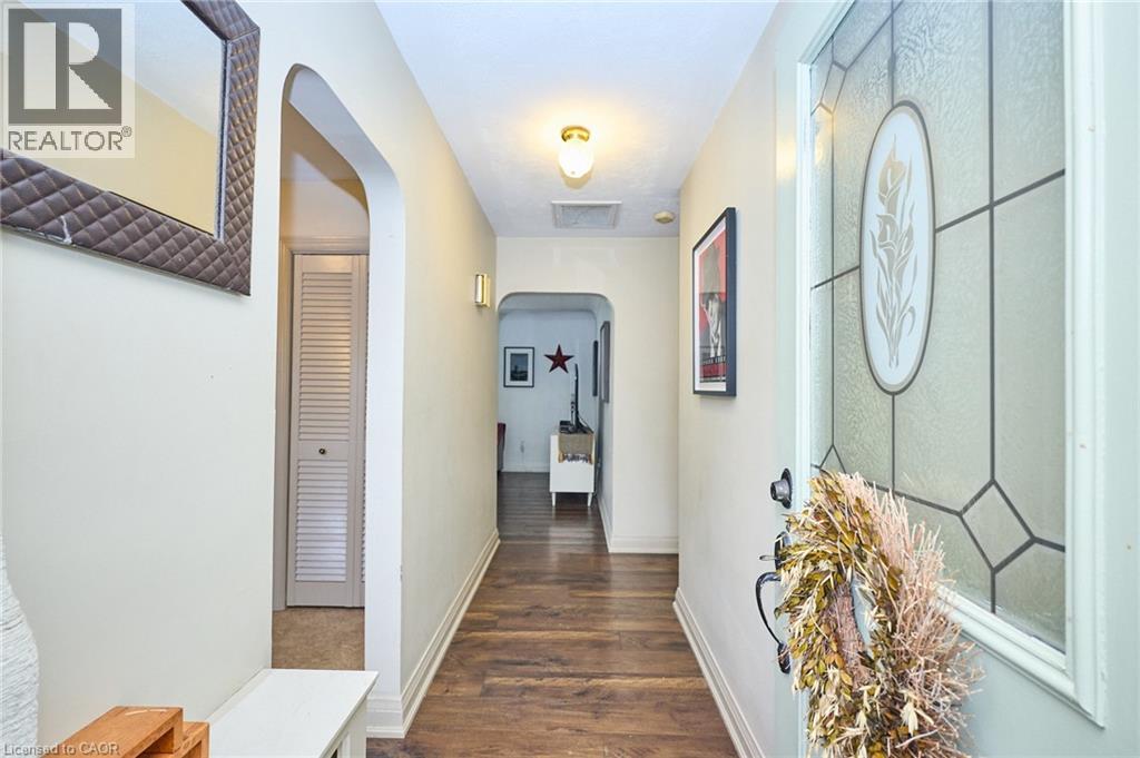 123 FAIRVIEW Avenue W - 7