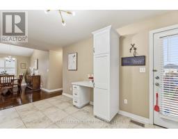 Bathroom - 8340 Racey Avenue, Niagara Falls, ON L2H3M7 Photo 9