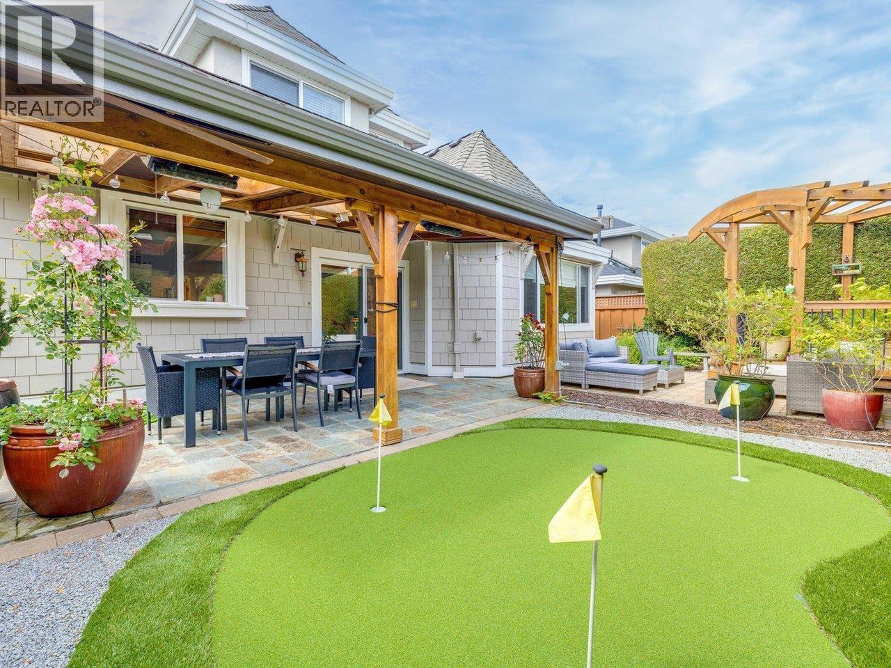 5295 ST ANDREWS Place, Delta, British Columbia, V4M4E5, Delta, British Columbia — photo 4 of 5