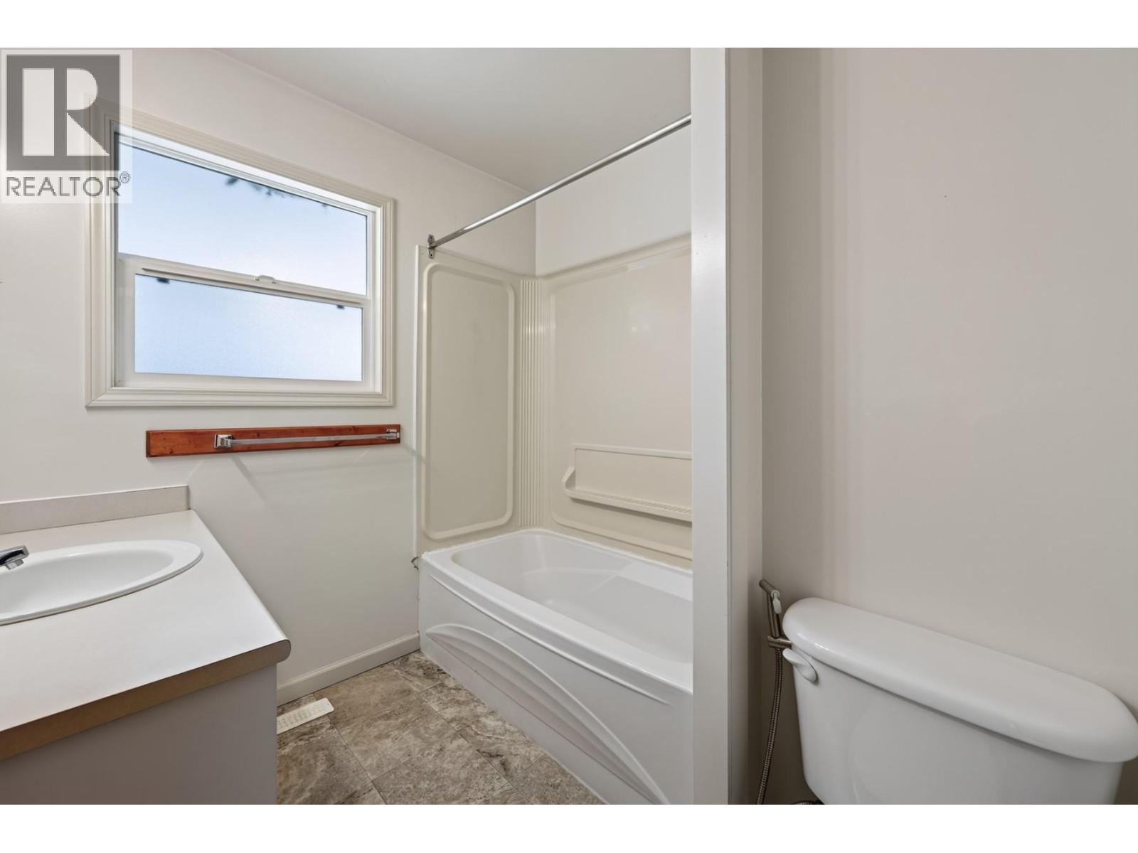 2640 Argyle Avenue - Image 12