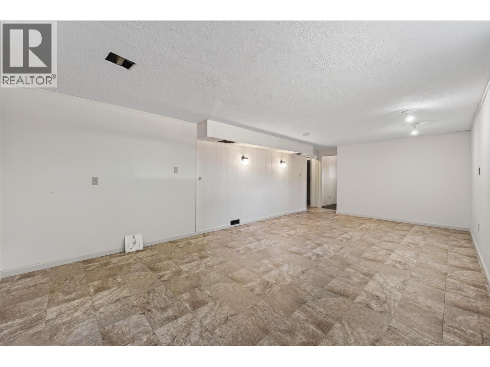 2640 Argyle Avenue - 20