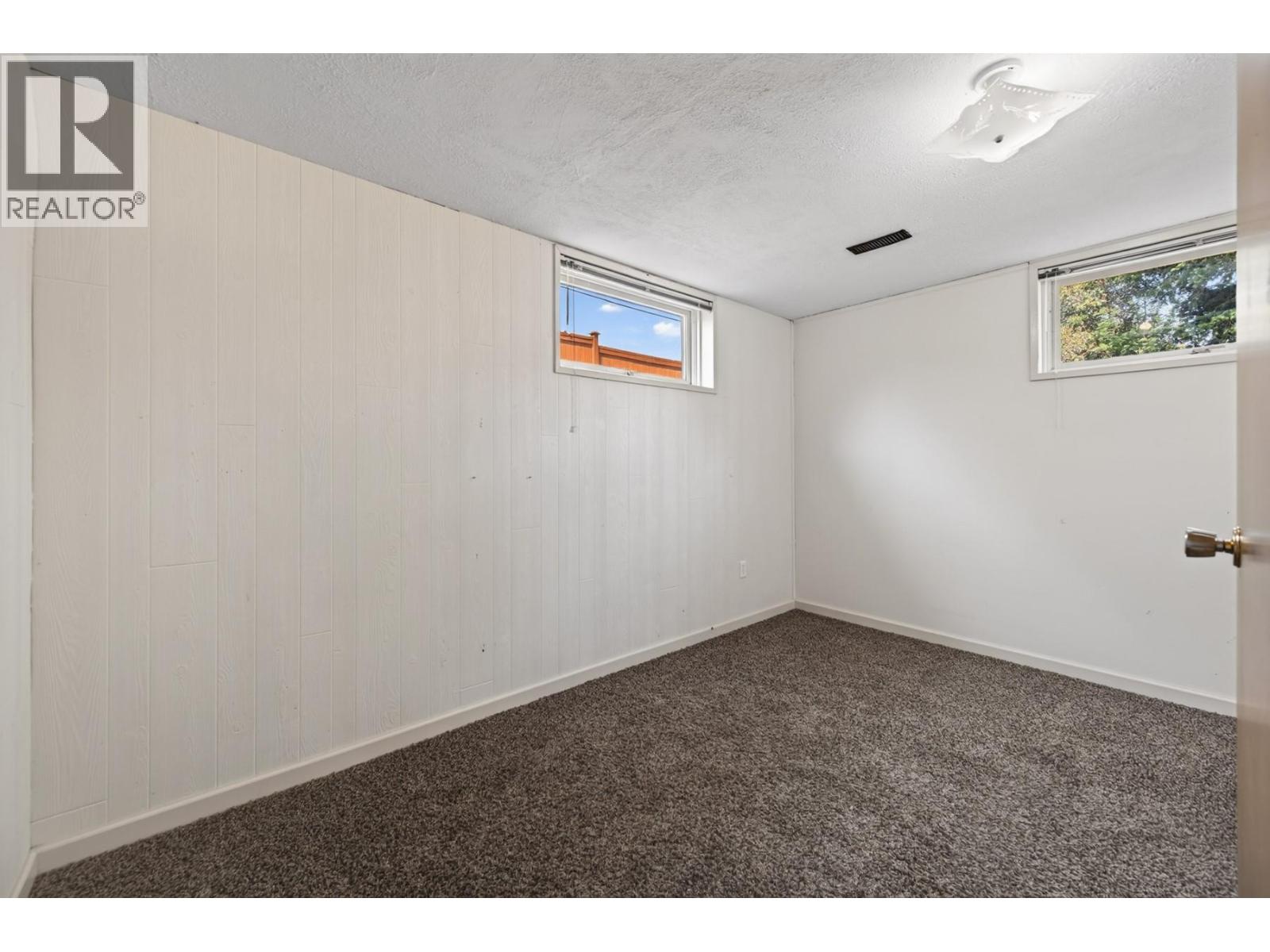 2640 Argyle Avenue - Image 22