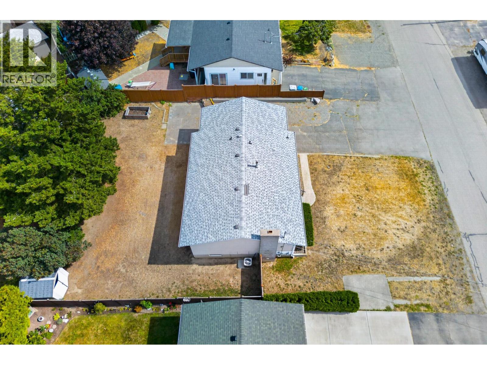 2640 Argyle Avenue - Image 37