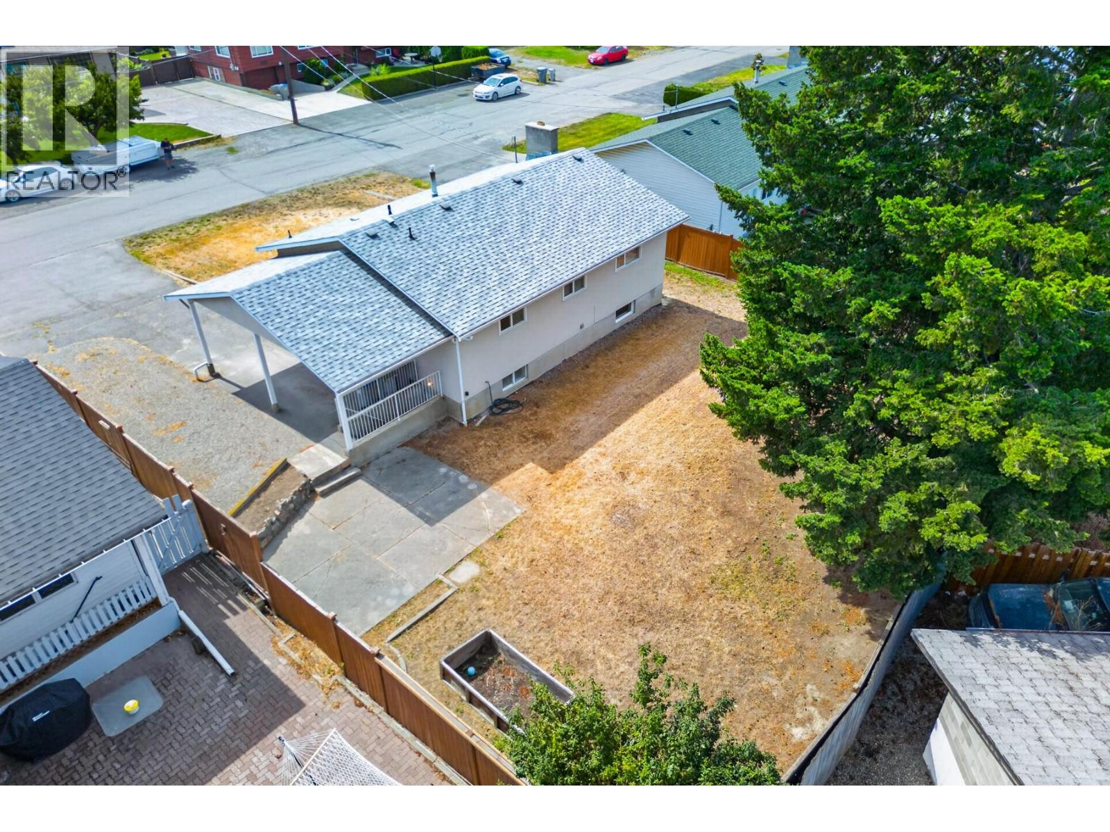 2640 Argyle Avenue - Image 38