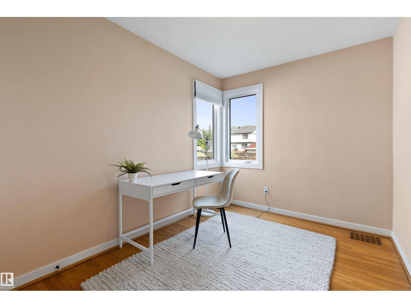 11623 123 ST NW - 17